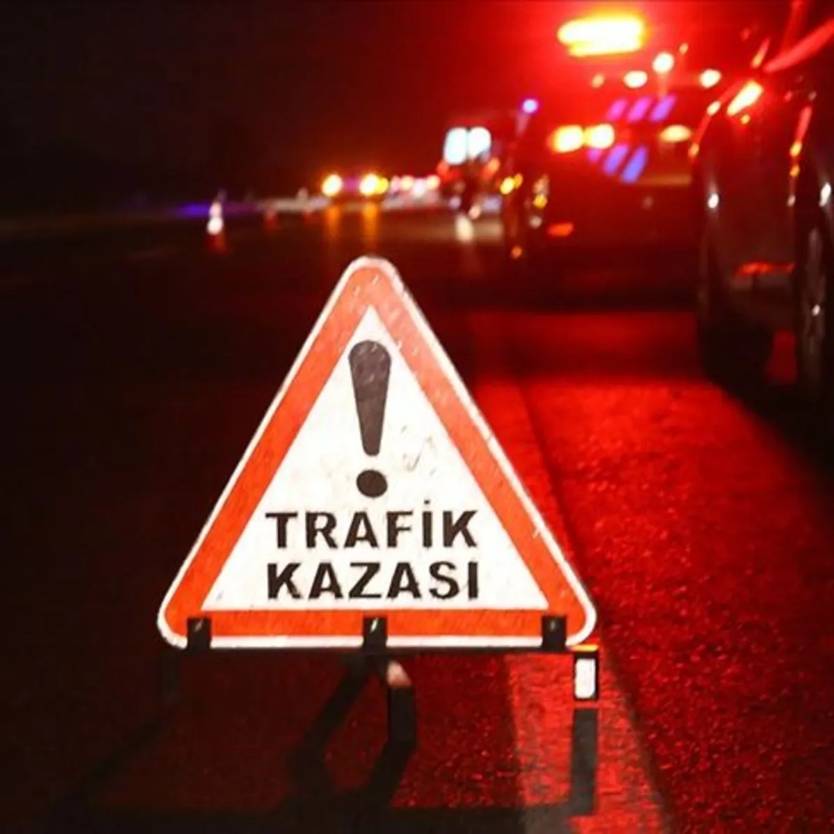 Antalya'da motosiklet ve çöp kamyonu çarpıştı