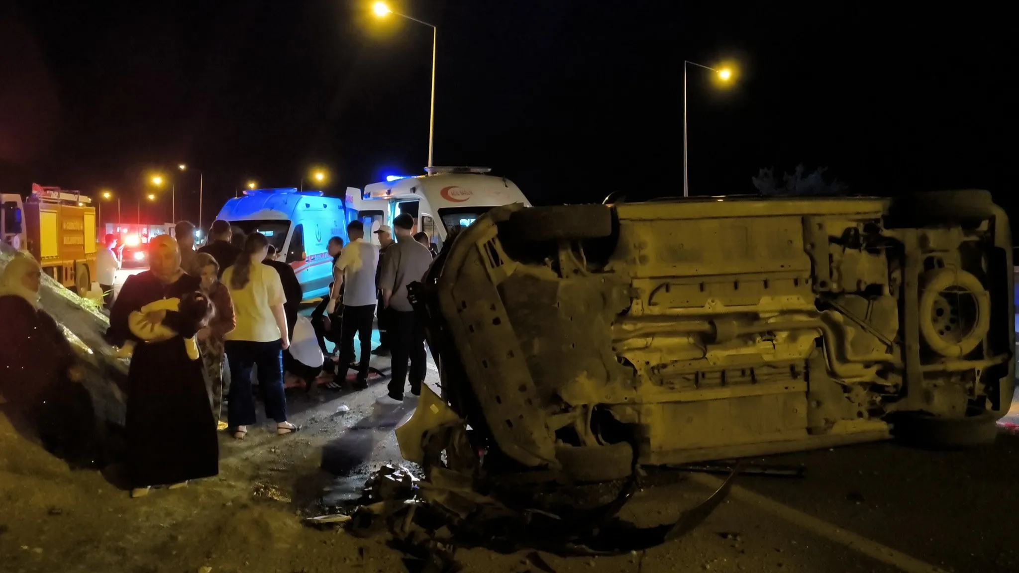 Batman'da düğünden dönen aileye kaza