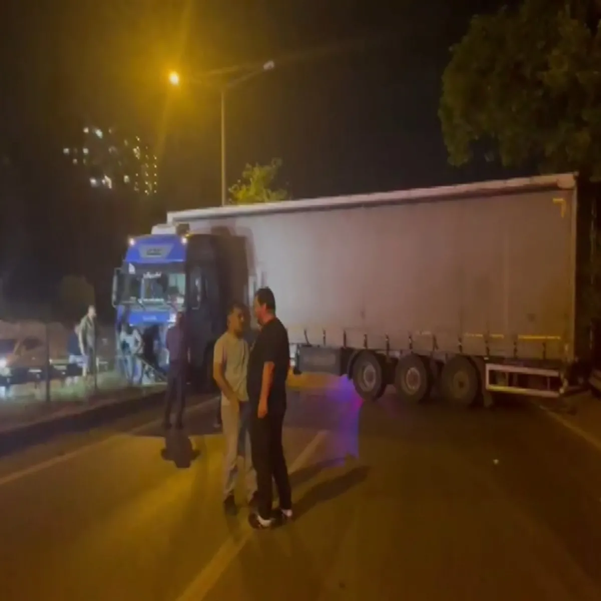 Bursa-Yalova kara yolu trafiğe kapandı