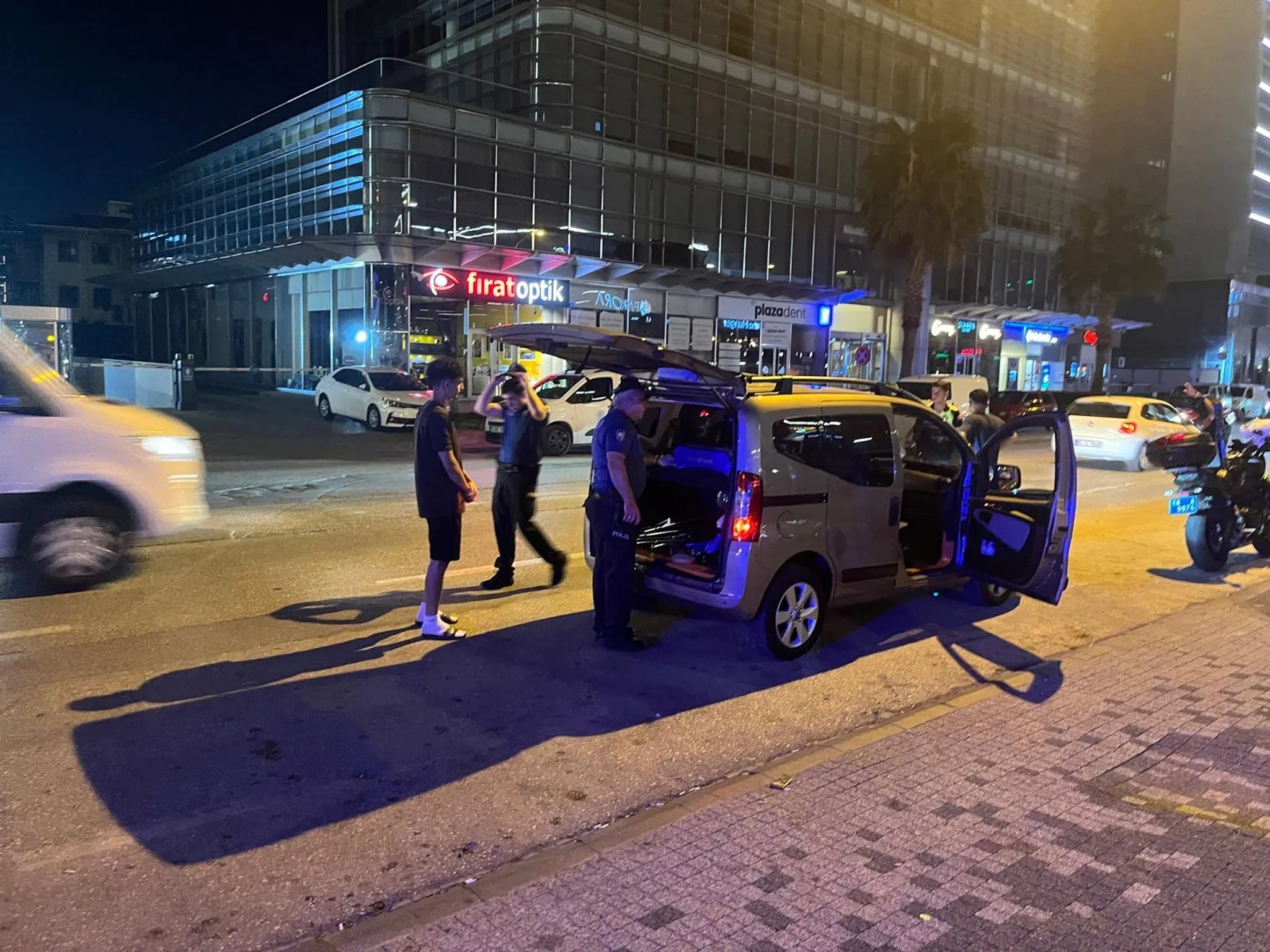Bursa'da 21 aranan şahıs yakalandı