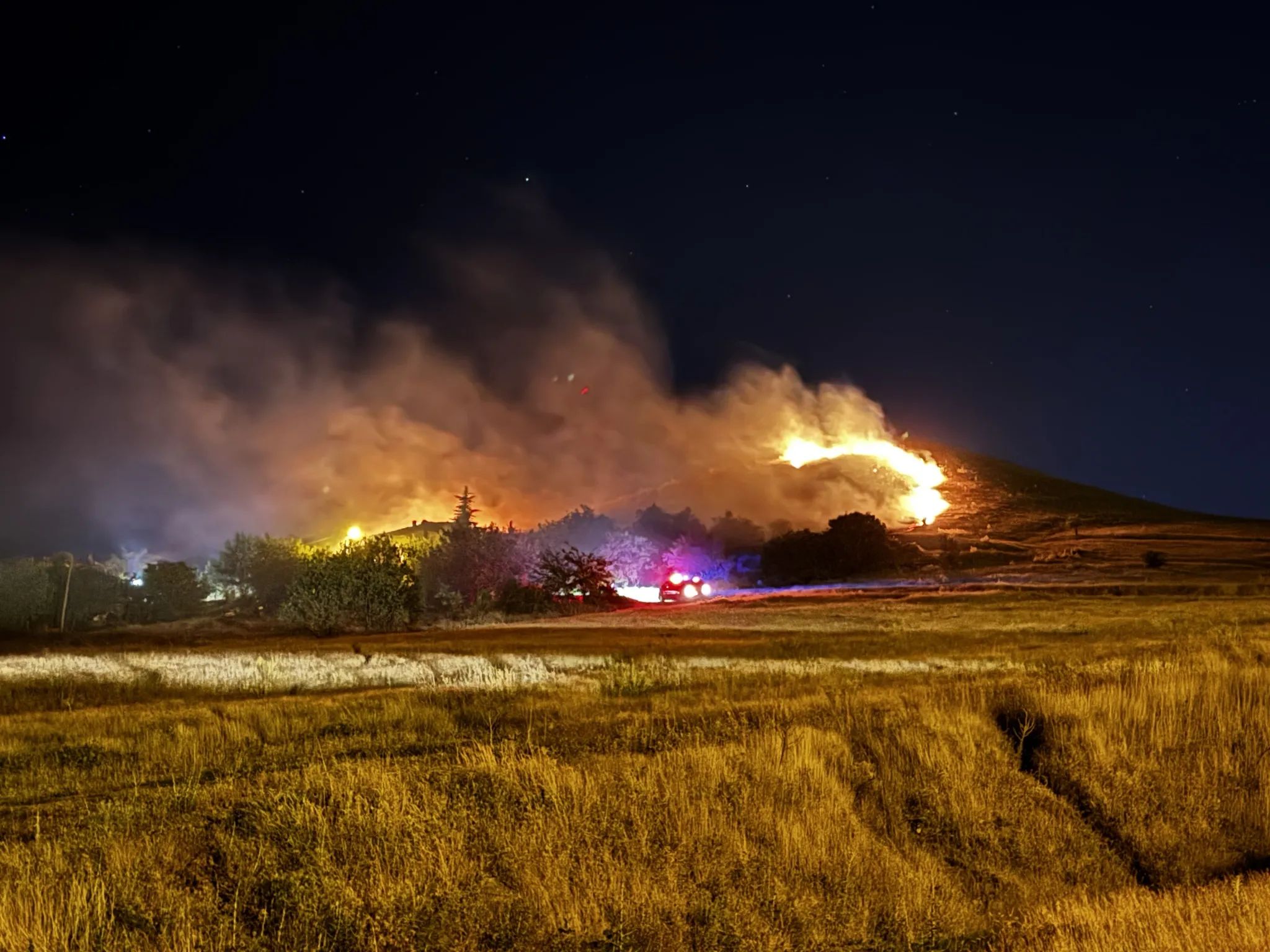 Elazığ'da 25 dönüm bahçe yandı