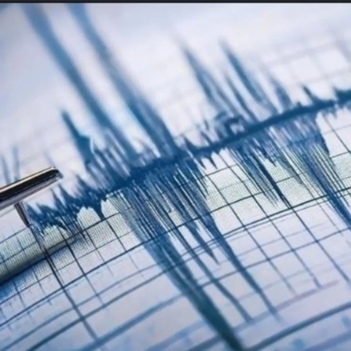 İran'da 5 büyüklüğünde deprem meydana geldi