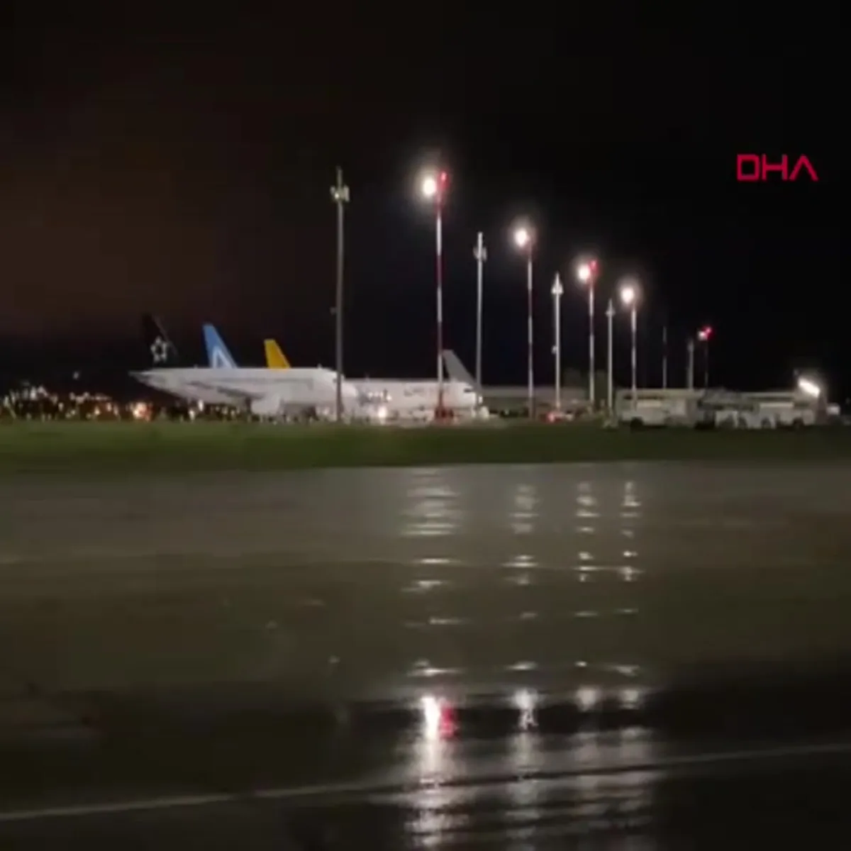 İspanya Başbakanı'nın uçağı Ankara'ya iniş yaptı