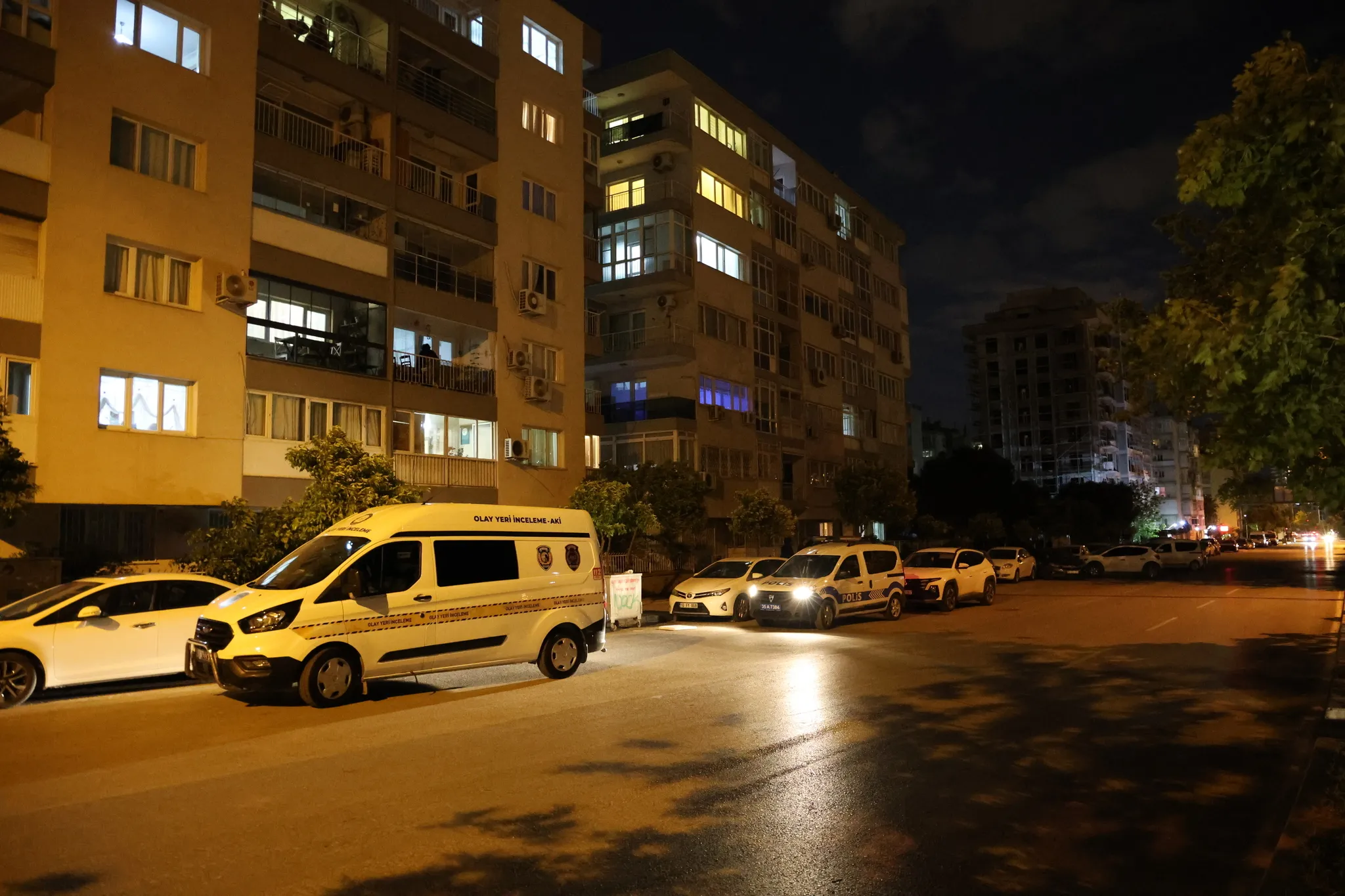 İzmir'de baba oğlunu bıçakladı