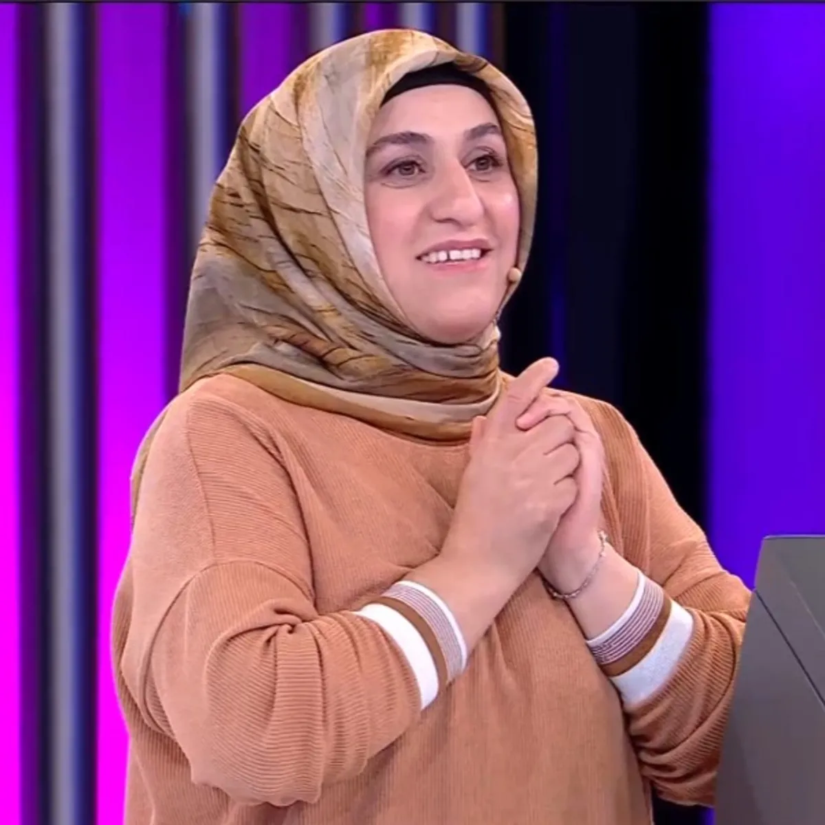 Nedret Kaya Var Mısın Yok Musun'da 1 Milyon Kazandı