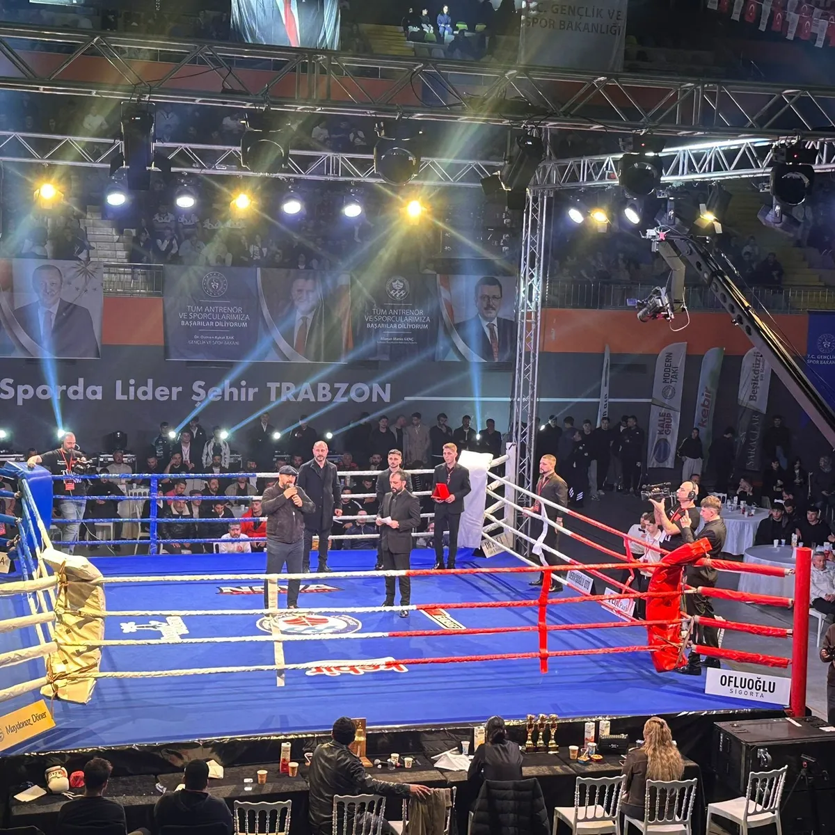 Trabzon'da boks maçında kavga çıktı